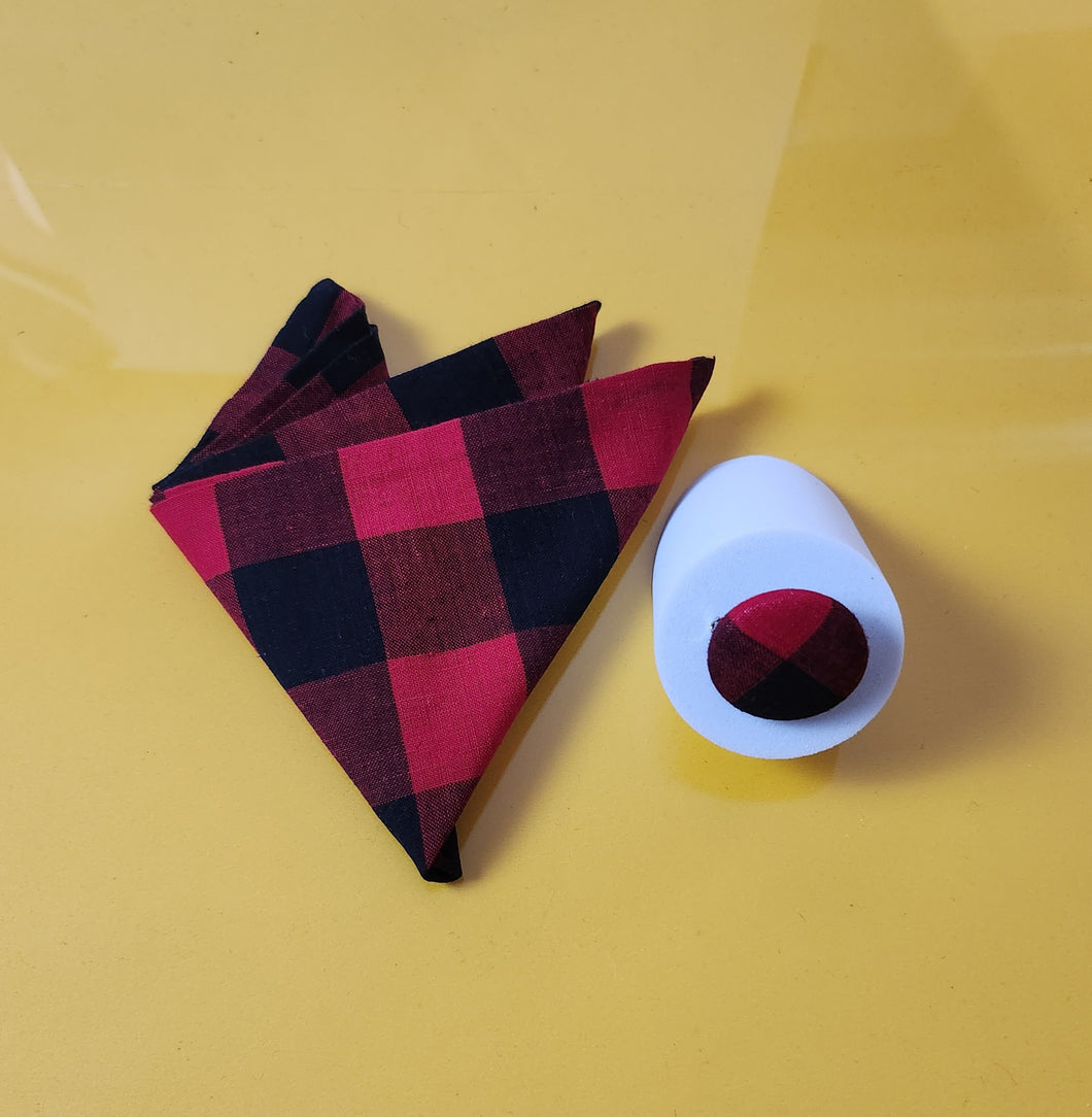 Buffalo Chk Pocket Square and Button Lapel Pin (Red/Black)